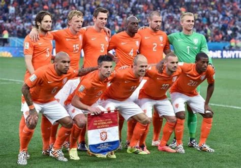 荷兰队公布世界杯大名单博特曼