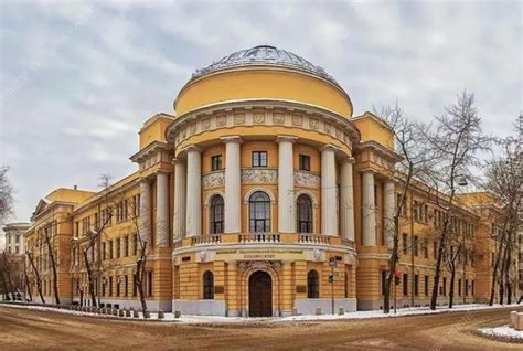 莫斯科高中留学多少钱