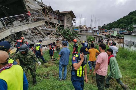菲律宾遭受地震袭击