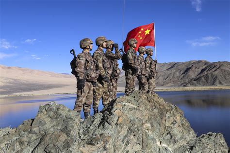 西藏边防解放军战士