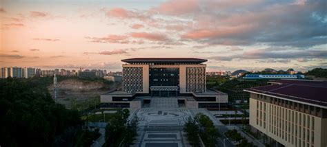 贵州理工学院图书馆