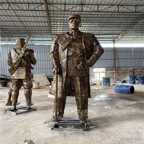 贵州红色革命主题玻璃钢雕塑出售