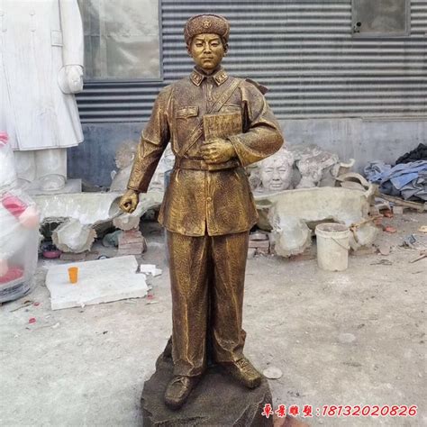 赣州玻璃钢名人雕塑