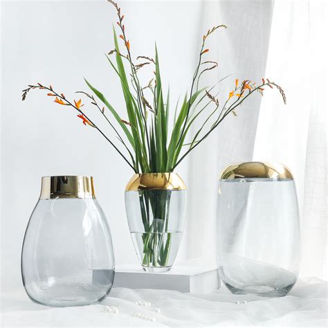透明玻璃花瓶插什么假花好看
