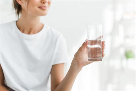 通过喝水能排出肾结晶吗