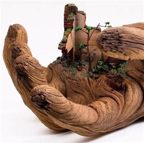 逼真木质雕塑