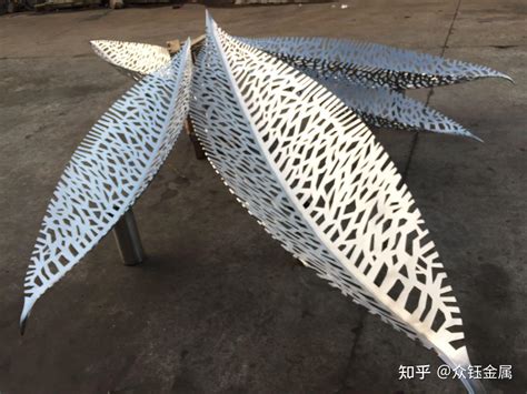 郑州水景不锈钢树叶雕塑
