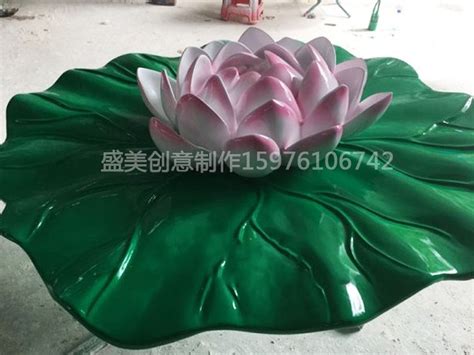 郑州水景玻璃钢彩绘雕塑厂家