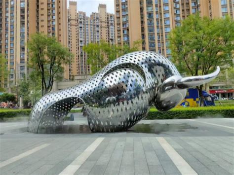 郑州玻璃钢浮雕抽象景观雕塑制造