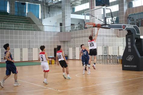 郑州财经学院篮球老师