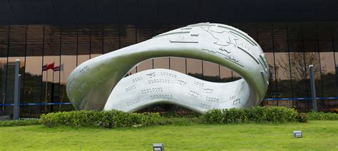 重庆大型不锈钢雕塑厂家电话