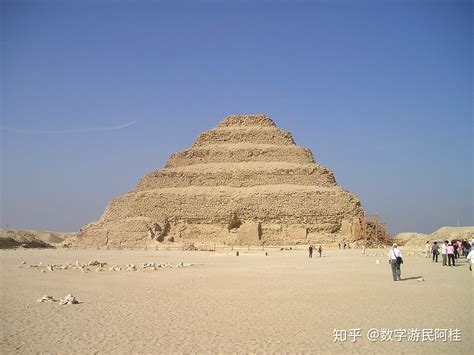金字塔大约有几年历史