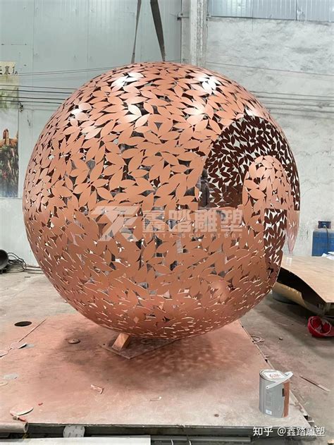 金属圆球雕塑