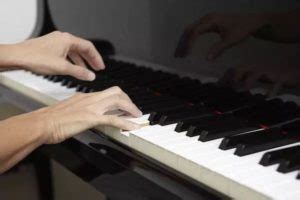 钢琴能自学吗要怎么学