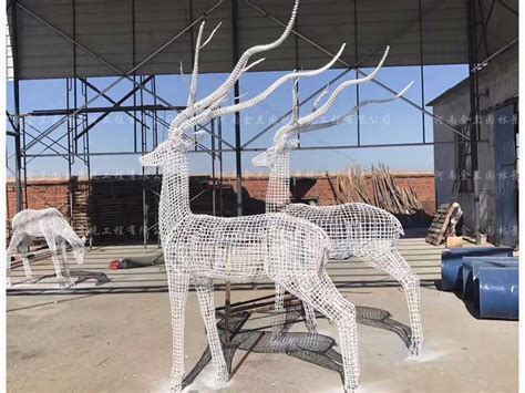 铁艺现代小鹿雕塑