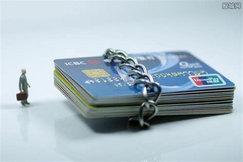 银行卡有一张被冻结了影响贷款吗