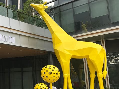 锦州玻璃钢长颈鹿雕塑