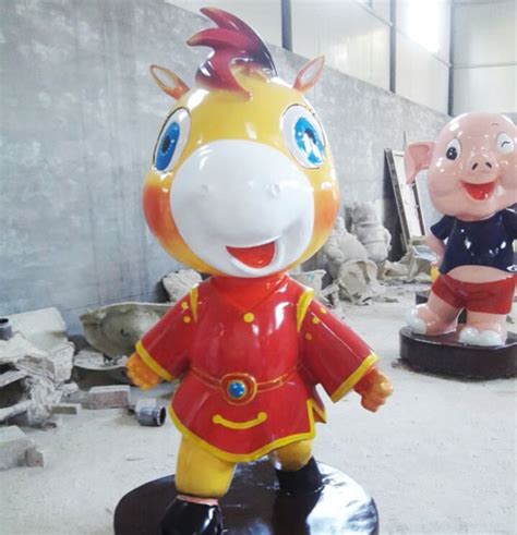 陕西玻璃钢动物雕塑生产公司