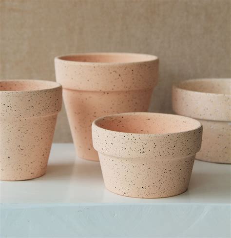 陶瓷花盆是什么材质