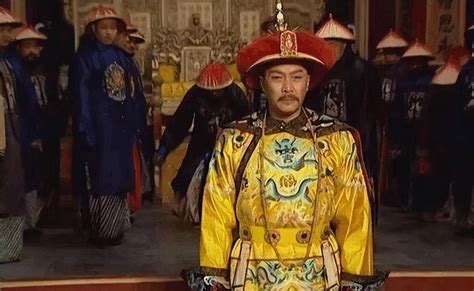 雍正皇帝原名叫什么