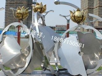 青海玻璃钢雕塑售价