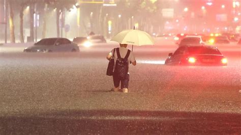 韩国暴雨已致8人死亡事件