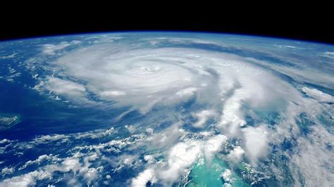 飓风伊恩卫星图