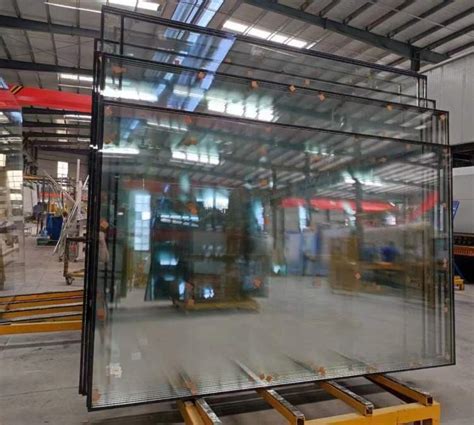 黄冈超白钢化玻璃公司