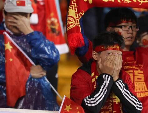 02世界杯中国球迷哭了