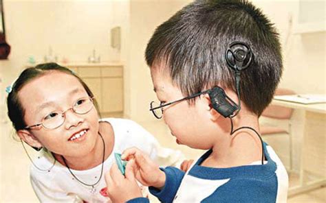 3岁女孩丢失20多万人工耳蜗