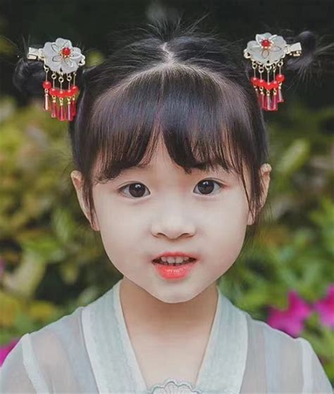 3-4岁儿童公主漂亮发型扎法
