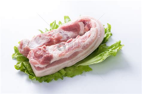 50斤水的猪烧熟有多少斤肉