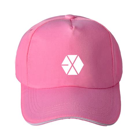 hyein粉色帽