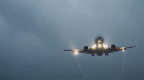 yf17飞机起飞视频